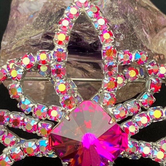 Fuchsia Pink Aurora Borealis Ravioli Rhinestone Flower Brooch - Picture 3 of 12